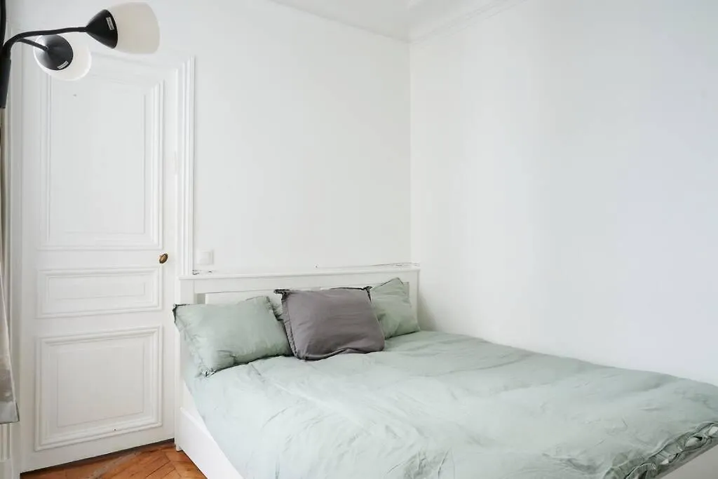 Family Vibes - Place Mexico Apartment Paris